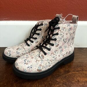 Floral Lace-Up Ankle Boots in Pink